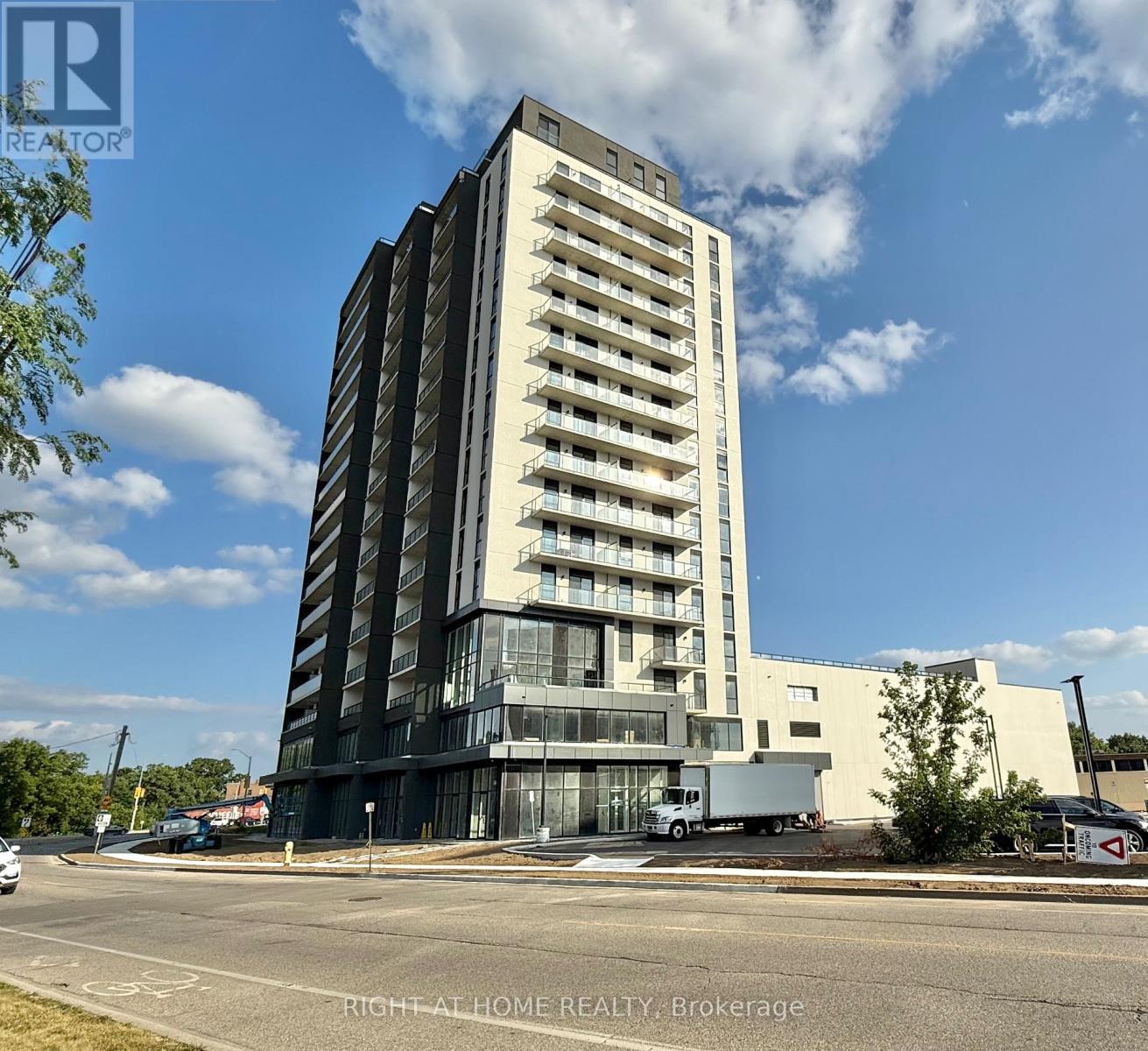 1308 - 33 ERIE AVENUE, Brantford, Ontario