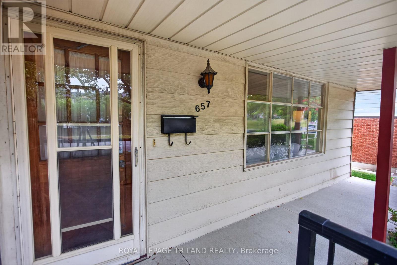 657 Viscount Road, London South, Ontario  N6J 2Y4 - Photo 4 - X13601822