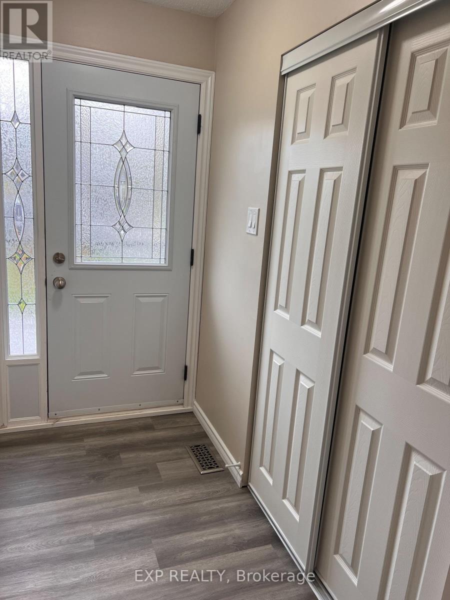 1 - 17 Canfield Road, Ottawa, Ontario  K2H 5S7 - Photo 3 - X13601880