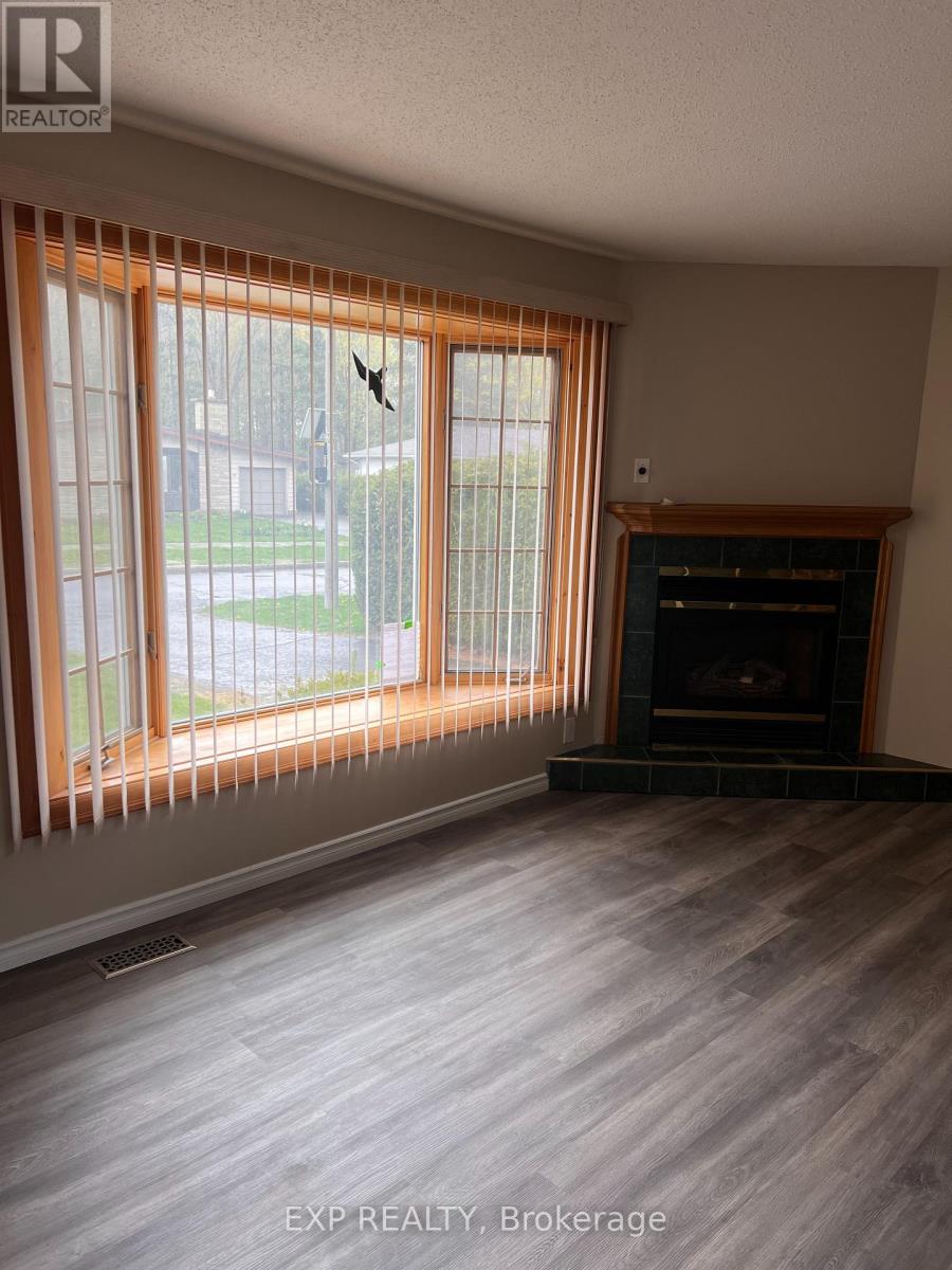 1 - 17 Canfield Road, Ottawa, Ontario  K2H 5S7 - Photo 4 - X13601880