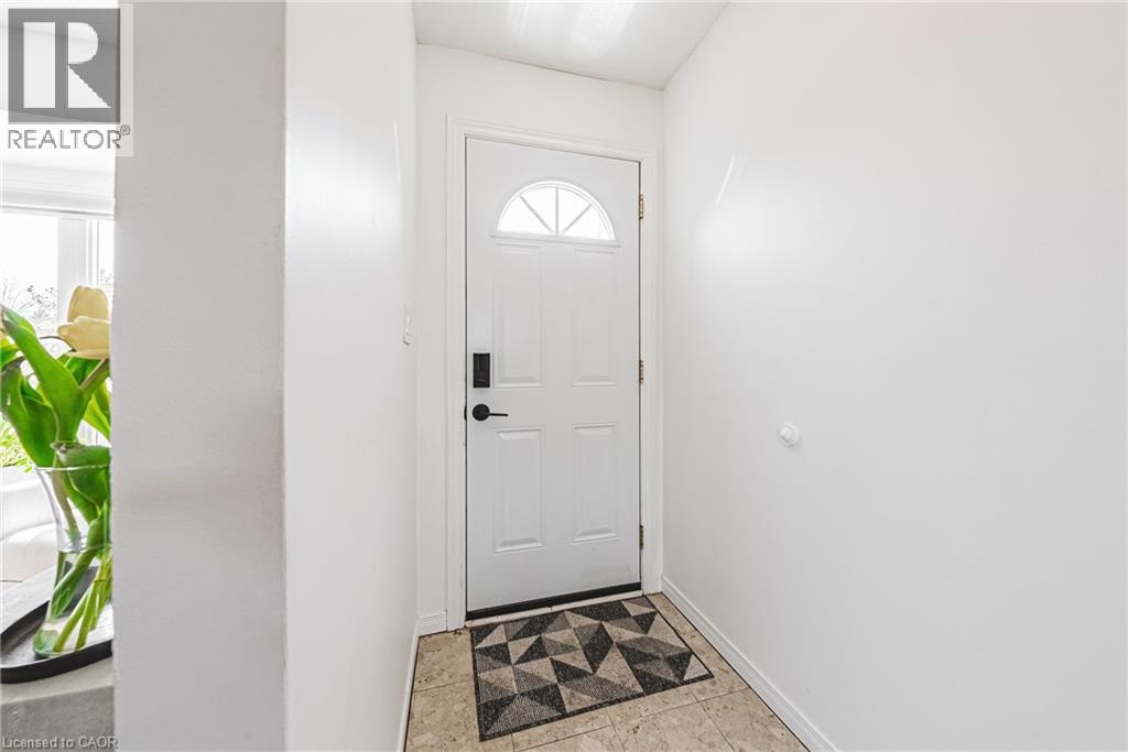 895 Maple Avenue Unit# 116, Burlington, Ontario  L7S 2H7 - Photo 3 - 40850574