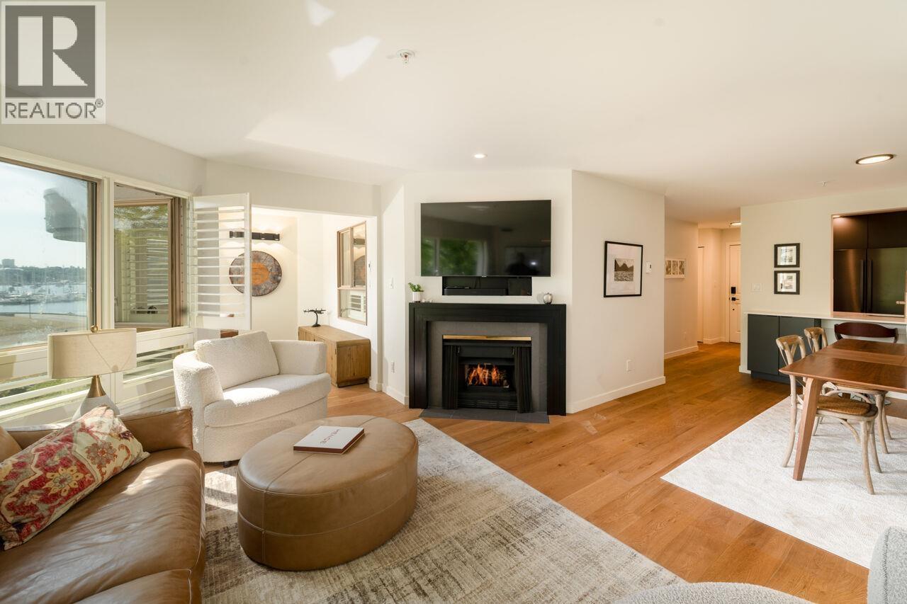 310 1859 SPYGLASS PLACE