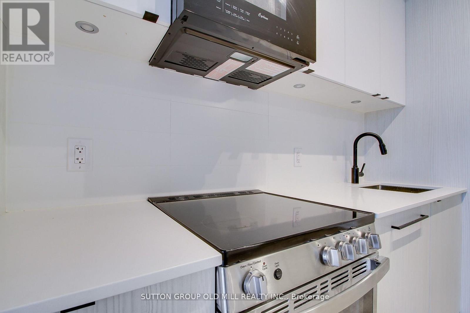 516 - 2369 Danforth Avenue, Toronto, Ontario  M4C 0B1 - Photo 7 - E13601890