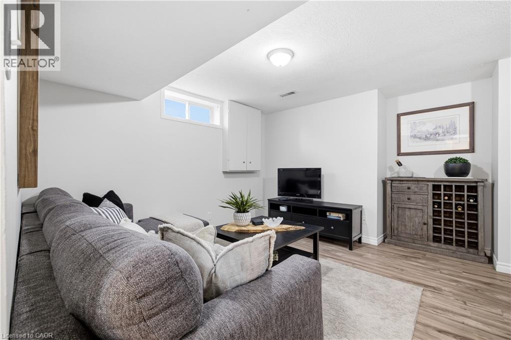 704 Jacob Lane, Waterloo, Ontario N2V 2A7 - Photo 23 - 40846083