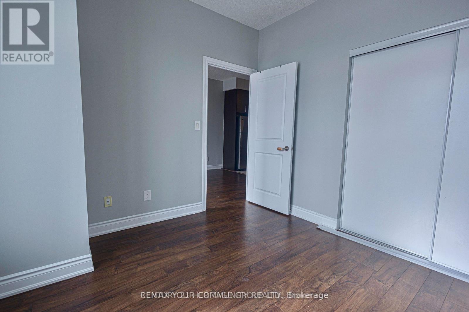 1210 - 325 South Park Road, Markham, Ontario  L3T 7W2 - Photo 10 - N13601786
