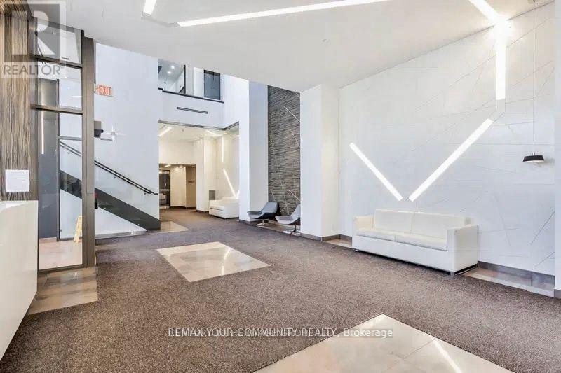 1210 - 325 South Park Road, Markham, Ontario  L3T 7W2 - Photo 3 - N13601786