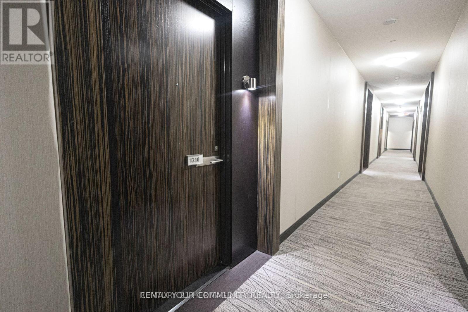 1210 - 325 South Park Road, Markham, Ontario  L3T 7W2 - Photo 5 - N13601786