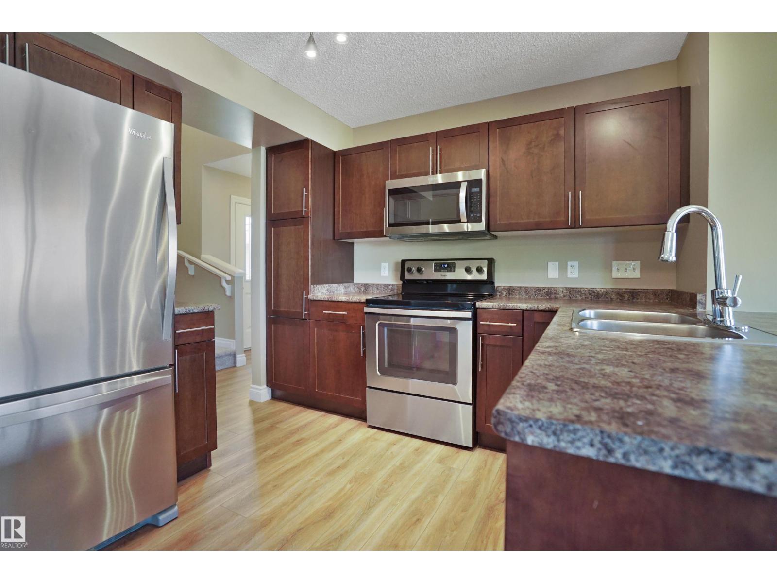 #33 445 Brintnell Bv NW, Edmonton, Alberta  T5Y 0V5 - Photo 4 - E4500482
