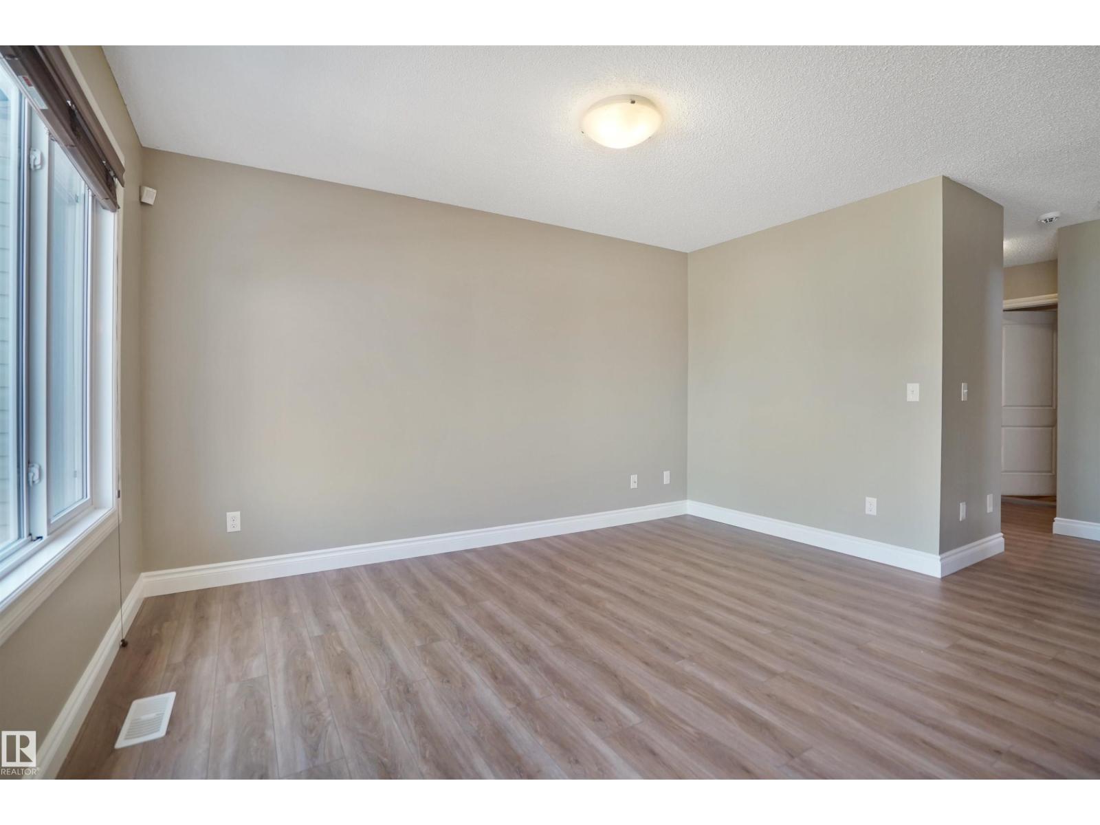#33 445 Brintnell Bv NW, Edmonton, Alberta  T5Y 0V5 - Photo 9 - E4500482