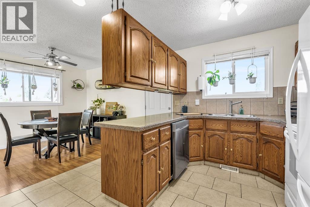 502 Maplewood Drive, Diamond Valley, Alberta  T0L 0H0 - Photo 12 - A2320520