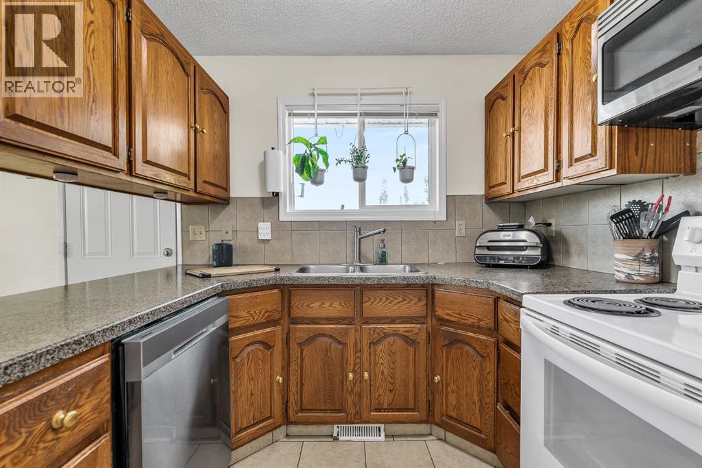 502 Maplewood Drive, Diamond Valley, Alberta  T0L 0H0 - Photo 13 - A2320520