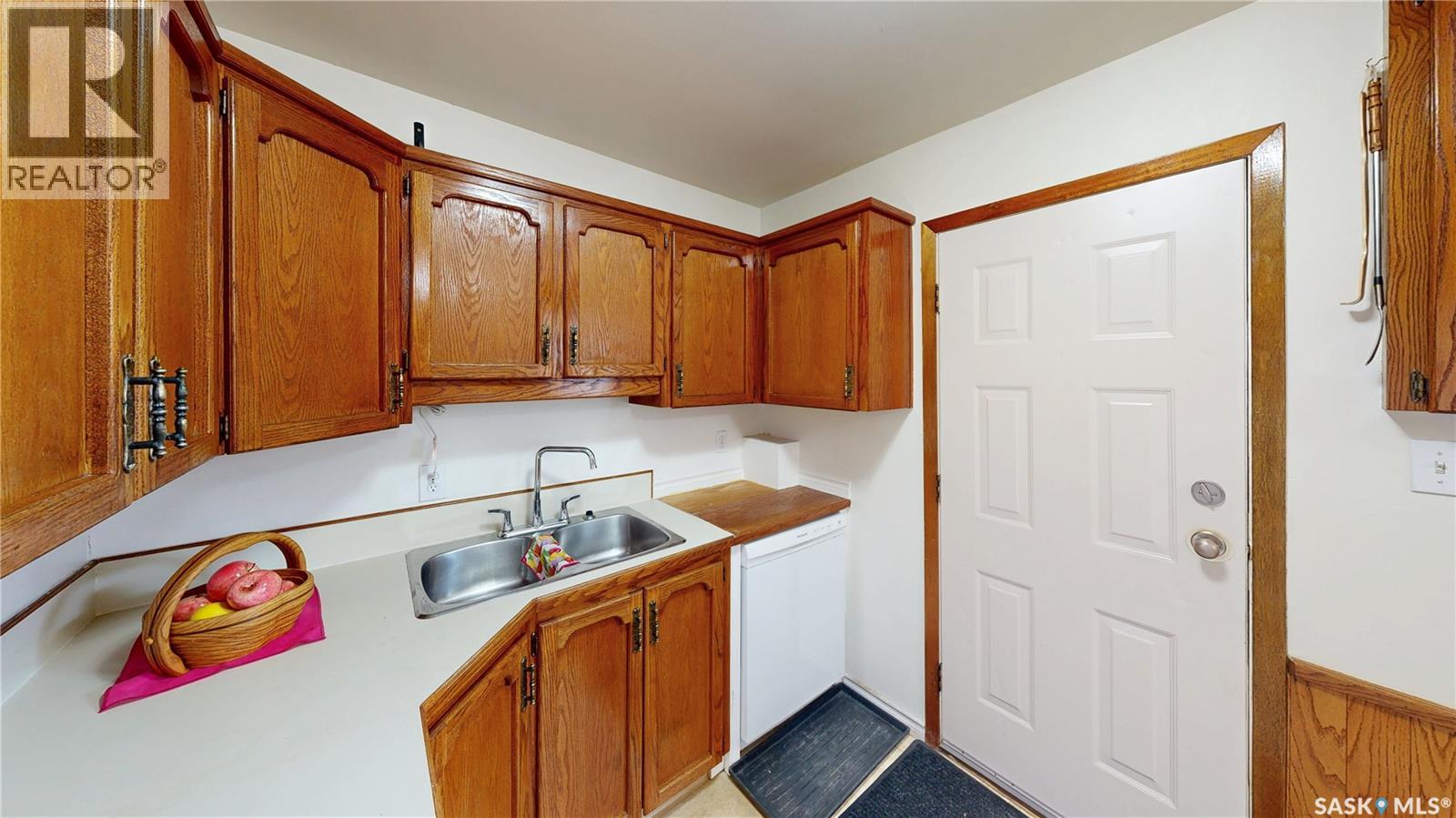 611 Mcintosh Street, Regina, Saskatchewan  S4T 5B3 - Photo 9 - SK043554