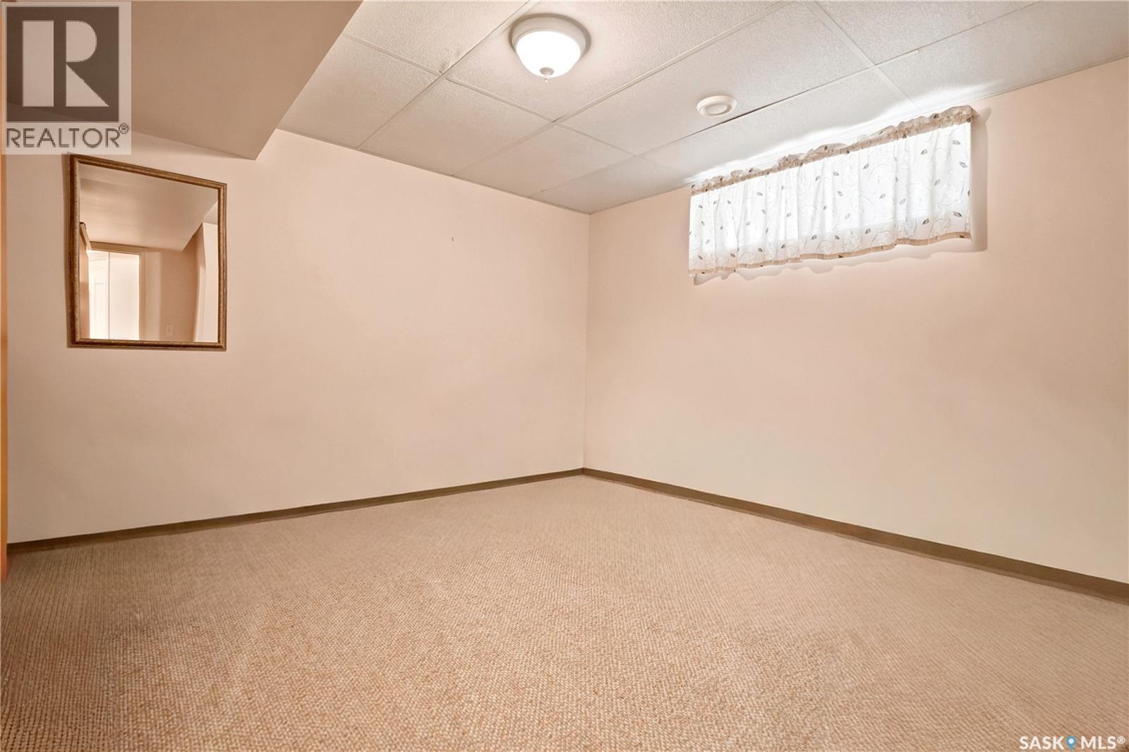 3291 Thames Crescent E, Regina, Saskatchewan  S4V 2Y9 - Photo 31 - SK043335
