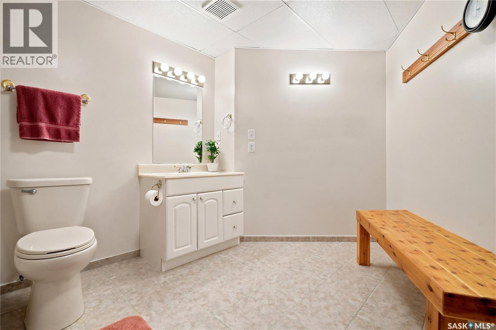 3291 Thames Crescent E, Regina, Saskatchewan  S4V 2Y9 - Photo 33 - SK043335