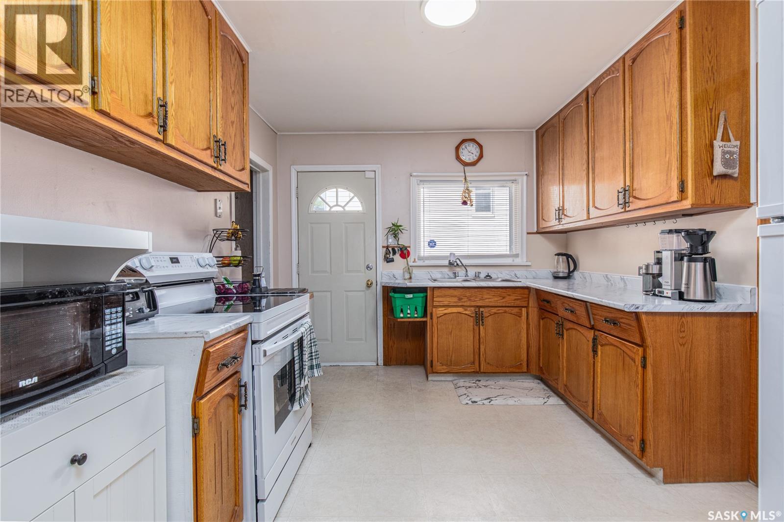218 Coteau Street W, Moose Jaw, Saskatchewan  S6H 5C7 - Photo 14 - SK043496