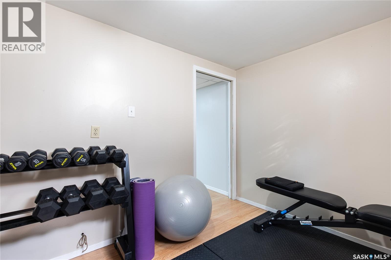 218 Coteau Street W, Moose Jaw, Saskatchewan  S6H 5C7 - Photo 34 - SK043496