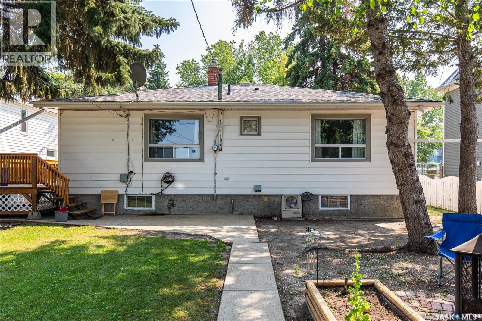 218 Coteau Street W, Moose Jaw, Saskatchewan  S6H 5C7 - Photo 41 - SK043496