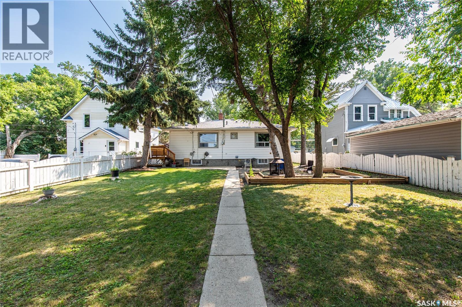 218 Coteau Street W, Moose Jaw, Saskatchewan  S6H 5C7 - Photo 42 - SK043496