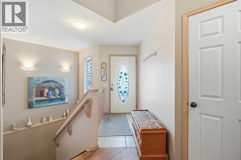 164 Sunterra Heights, Cochrane, Alberta  T4C 1W7 - Photo 6 - A2328025