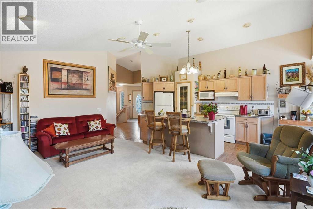 164 Sunterra Heights, Cochrane, Alberta  T4C 1W7 - Photo 13 - A2328025
