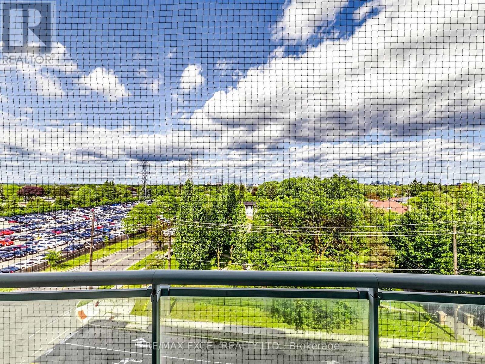 706 - 28 Pemberton Avenue, Toronto, Ontario  M2M 4L1 - Photo 24 - C13004798