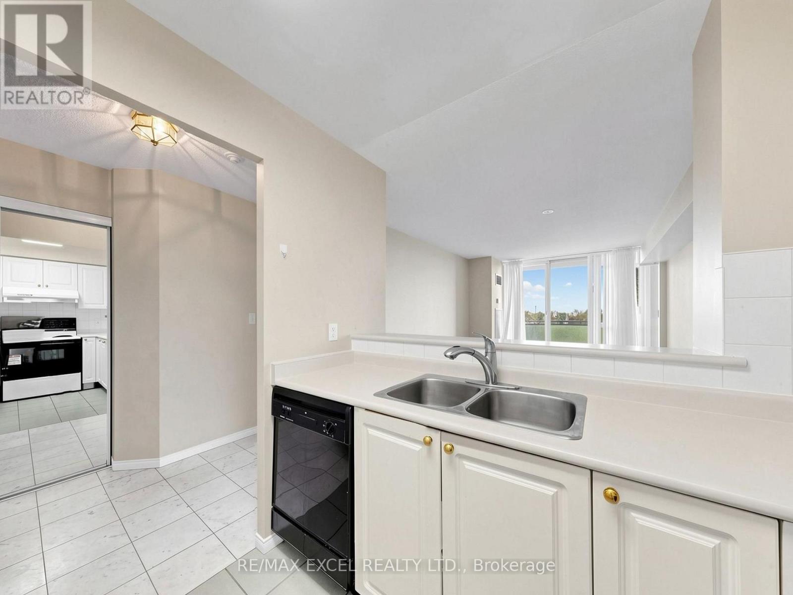 706 - 28 Pemberton Avenue, Toronto, Ontario  M2M 4L1 - Photo 10 - C13004798