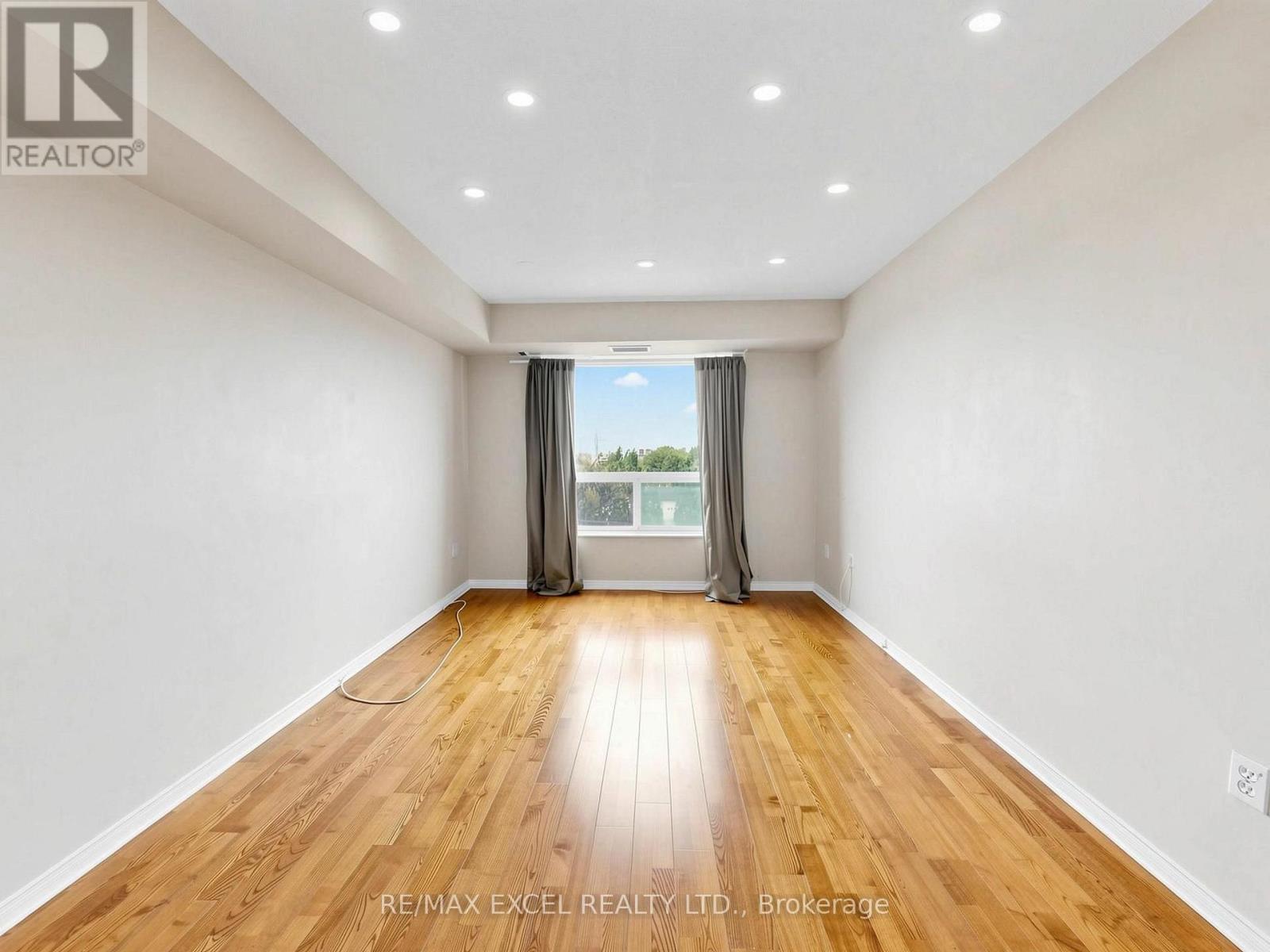 706 - 28 Pemberton Avenue, Toronto, Ontario  M2M 4L1 - Photo 16 - C13004798