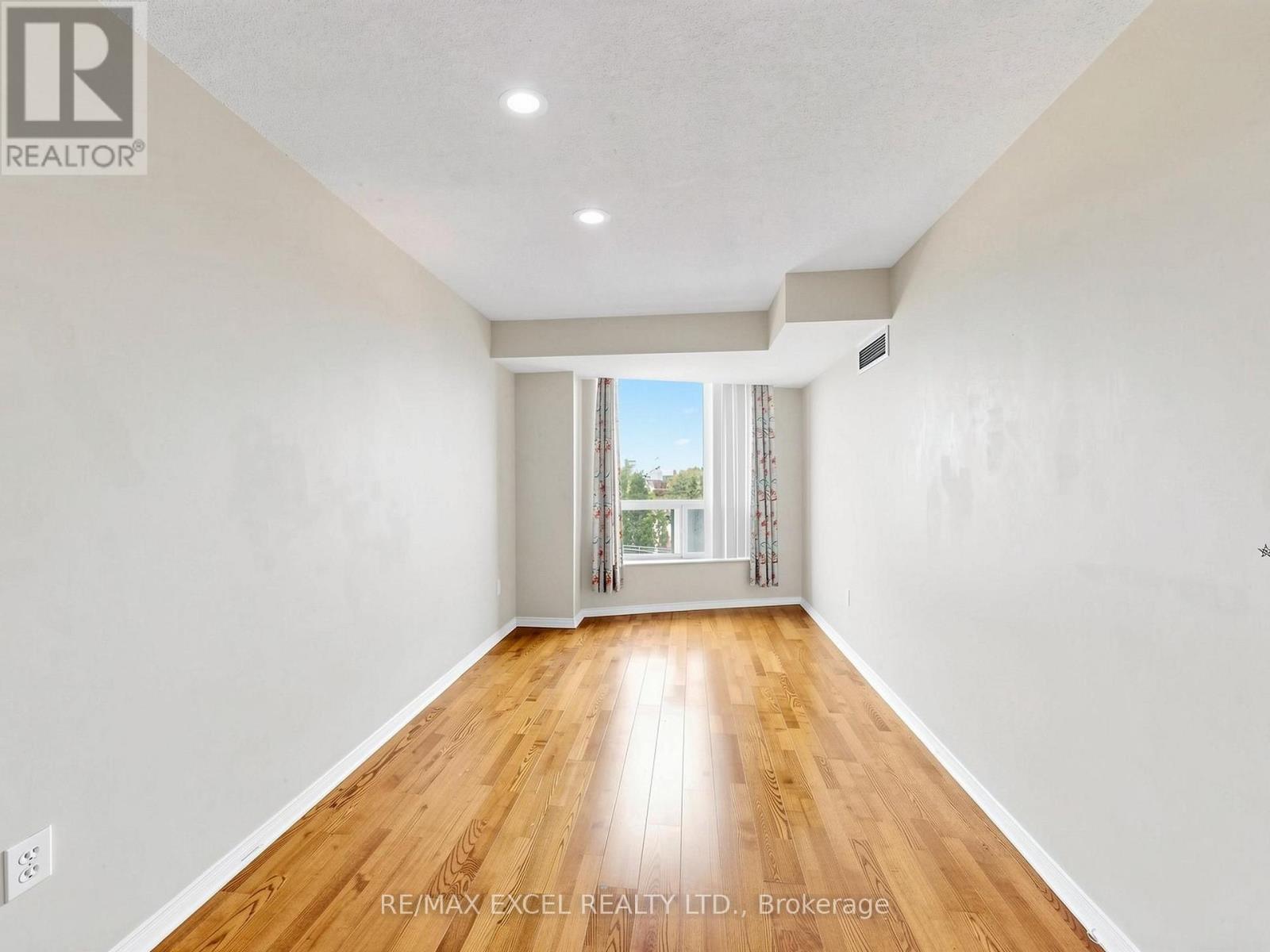 706 - 28 Pemberton Avenue, Toronto, Ontario  M2M 4L1 - Photo 12 - C13004798