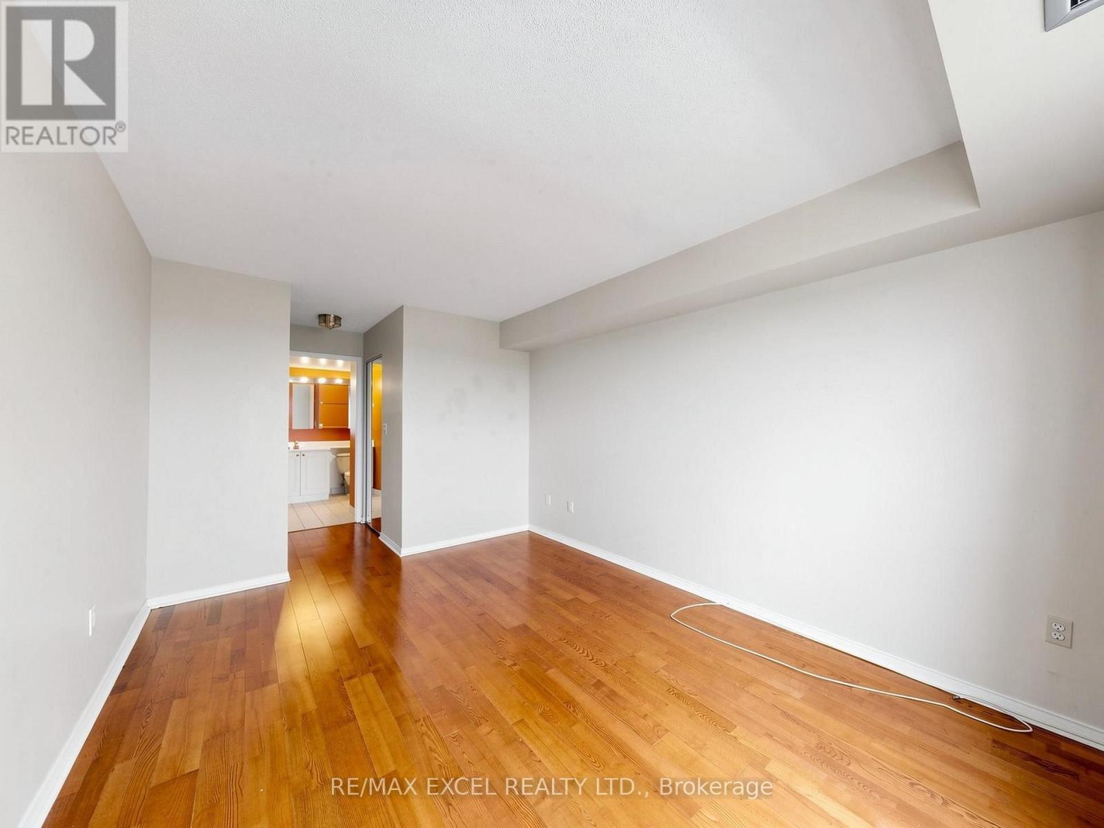 706 - 28 Pemberton Avenue, Toronto, Ontario  M2M 4L1 - Photo 18 - C13004798