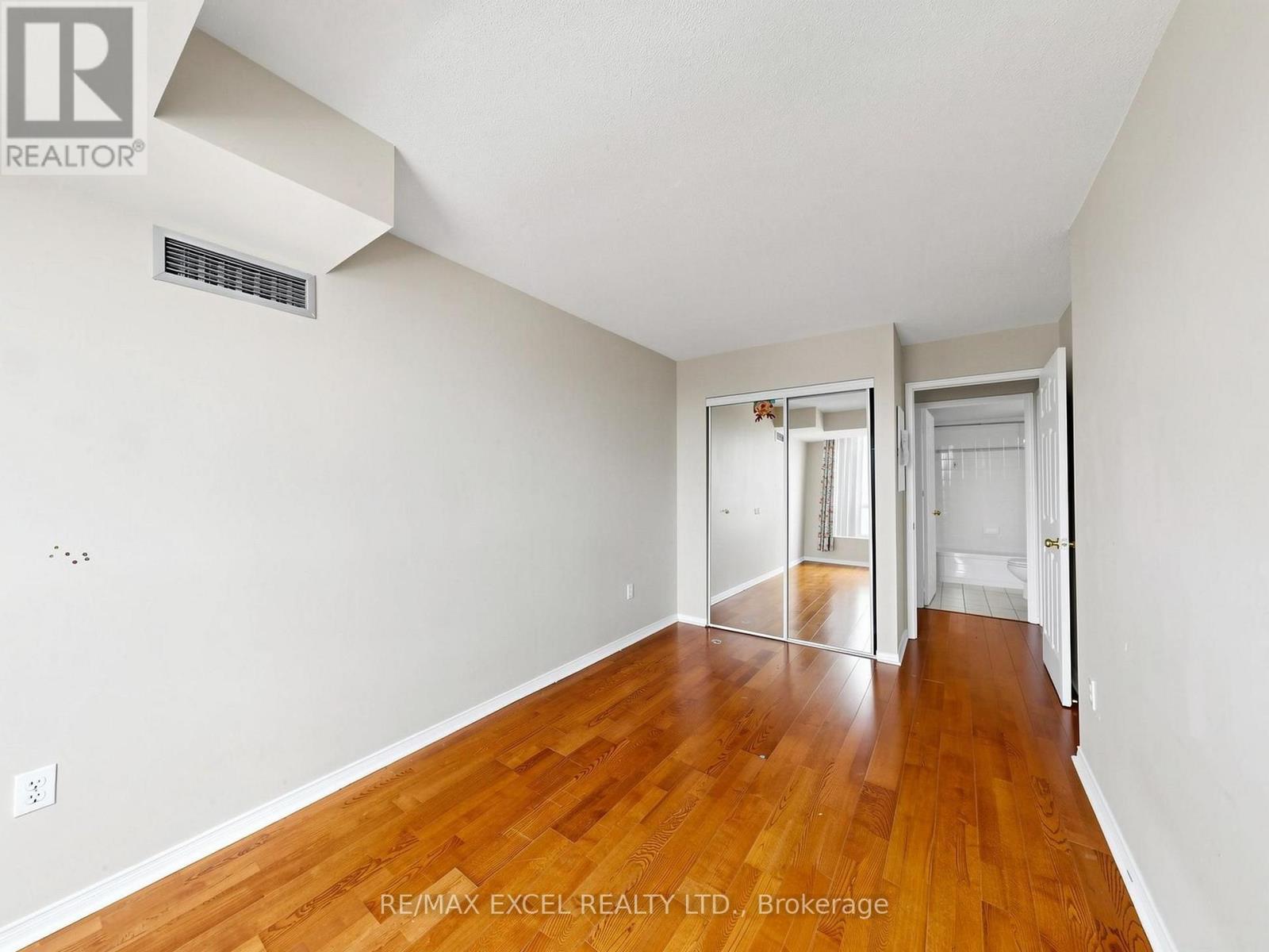 706 - 28 Pemberton Avenue, Toronto, Ontario  M2M 4L1 - Photo 14 - C13004798