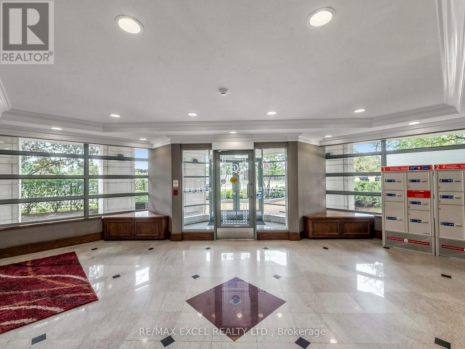 706 - 28 Pemberton Avenue, Toronto, Ontario  M2M 4L1 - Photo 4 - C13004798