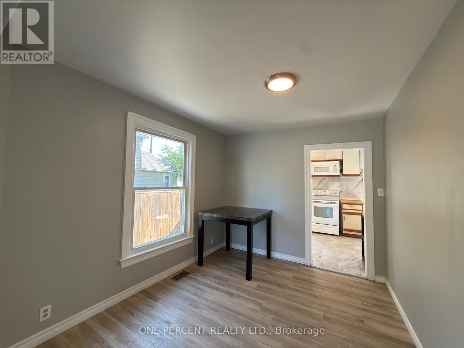 5082 Saint Lawrence Avenue, Niagara Falls, Ontario  L2E 3Y8 - Photo 7 - X13502918