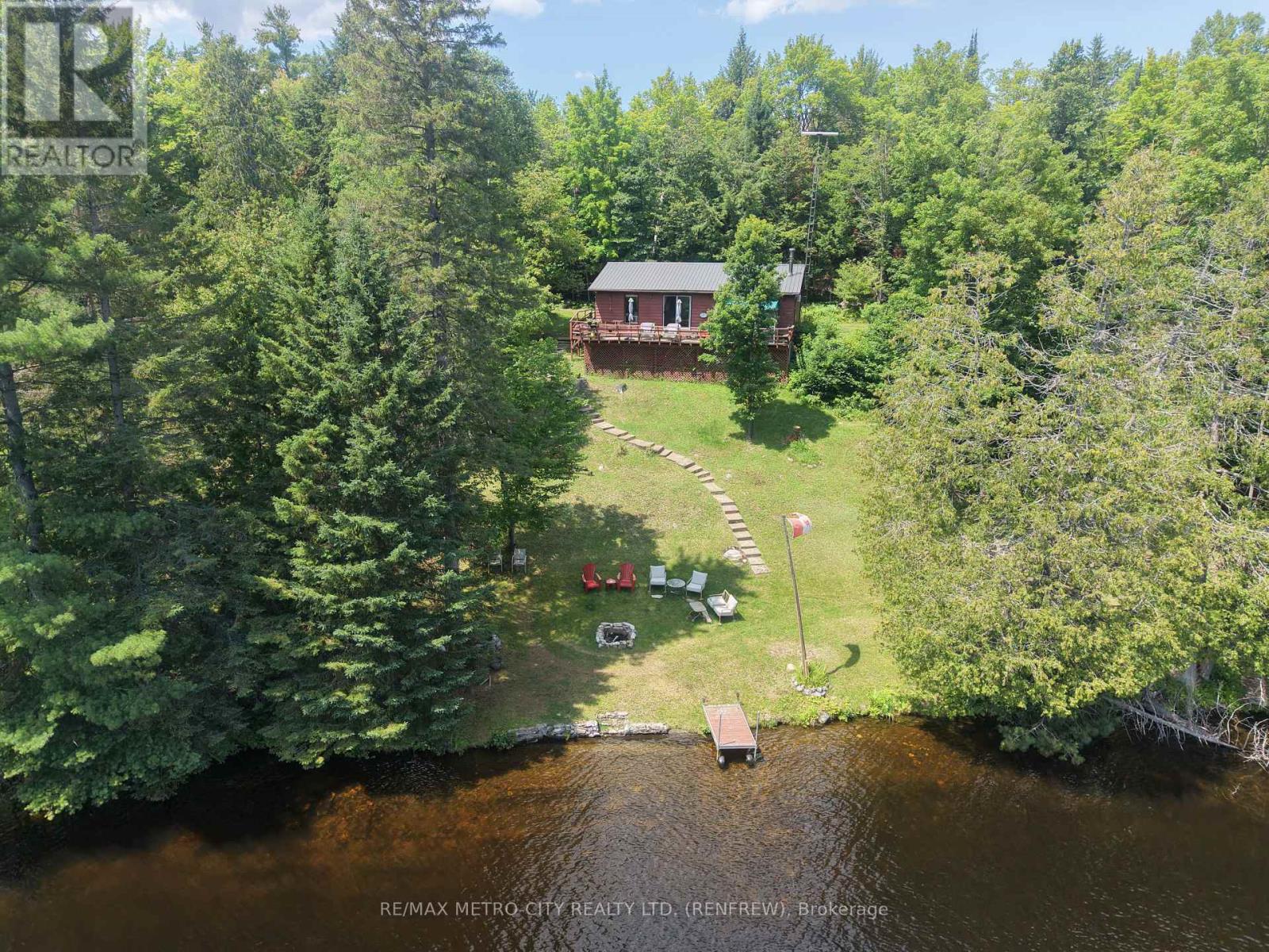 2667 HANDFORD LANE, Greater Madawaska, Ontario