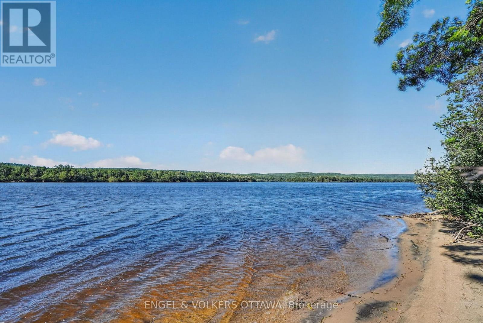 2221a Gratton Trail, Whitewater Region, Ontario  K0J 2L0 - Photo 3 - X13601920