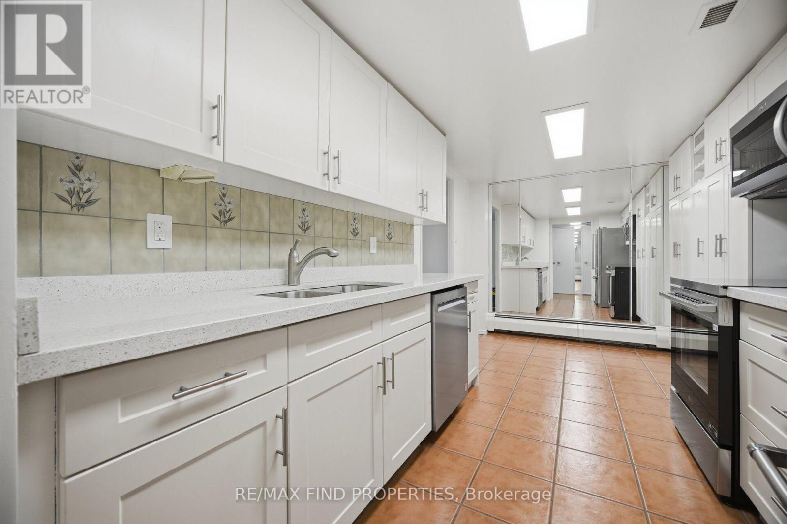 901 - 30 Wellington Street E, Toronto, Ontario  M5E 1S3 - Photo 14 - C13601968
