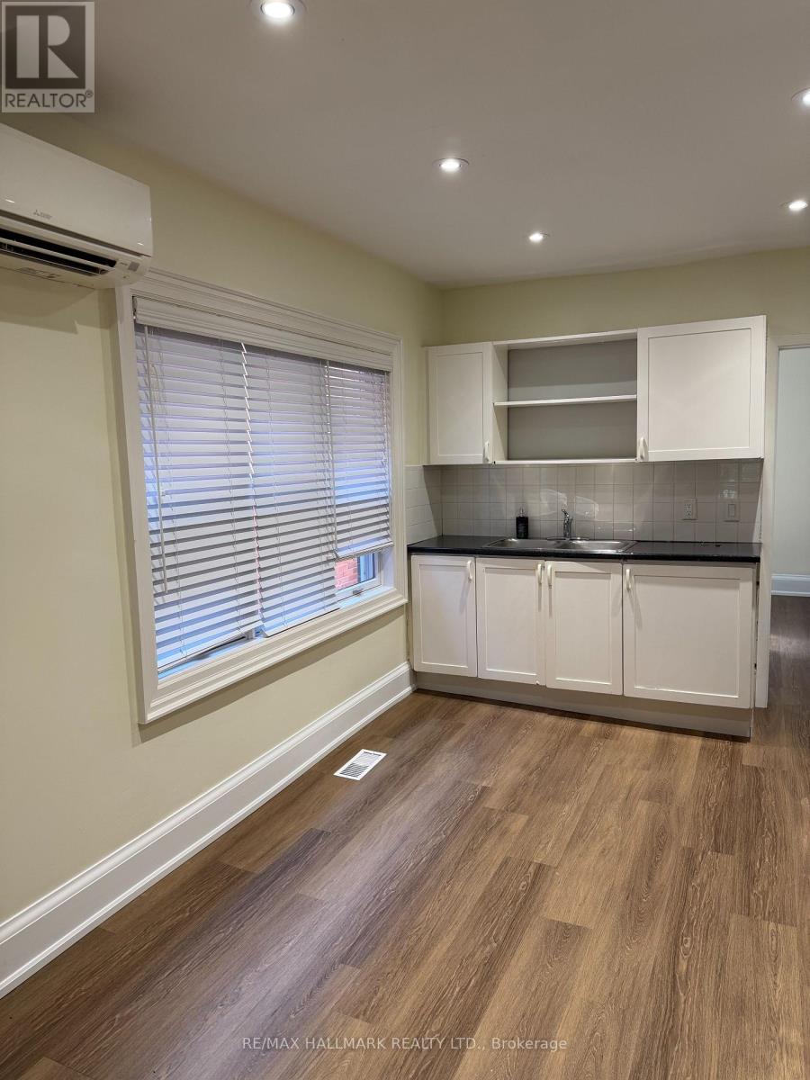 Main Fl - 37 Lola Road, Toronto, Ontario  M5P 1E5 - Photo 11 - C13602038
