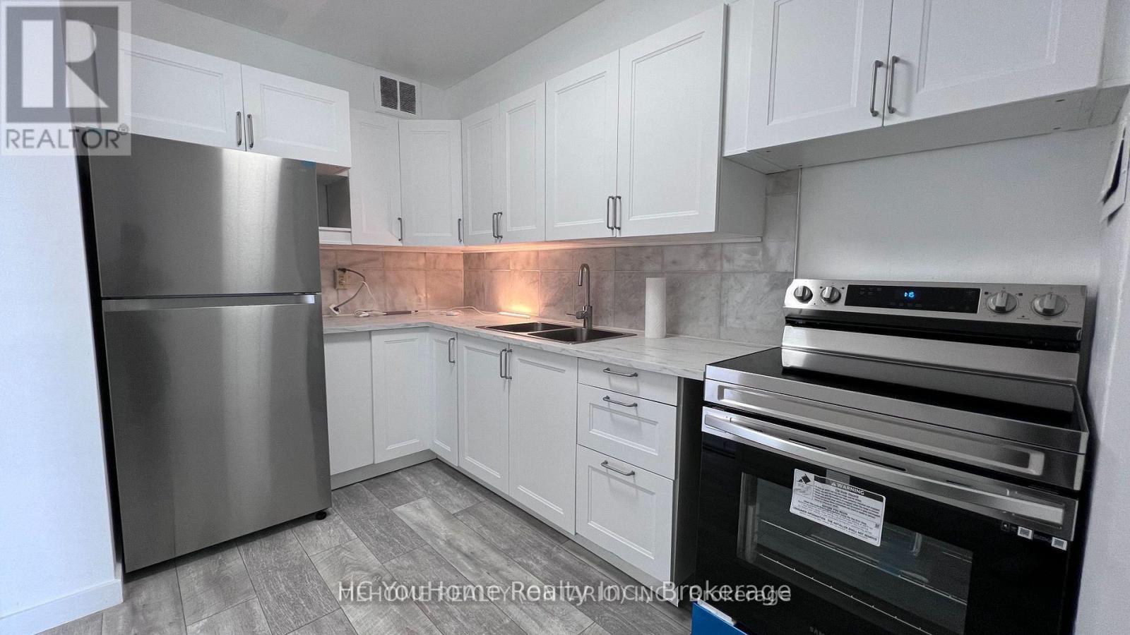 1704 - 20 Forest Manor Road, Toronto, Ontario  M2J 1M2 - Photo 3 - C13602042
