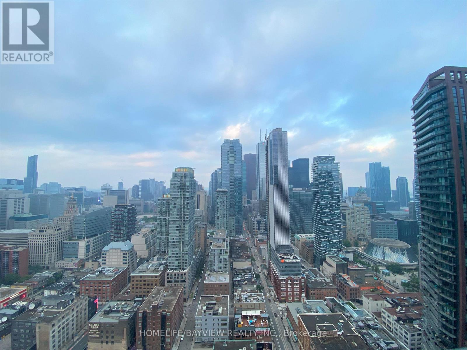 3707 - 290 Adelaide Street W, Toronto, Ontario  M5V 0P3 - Photo 2 - C13602070