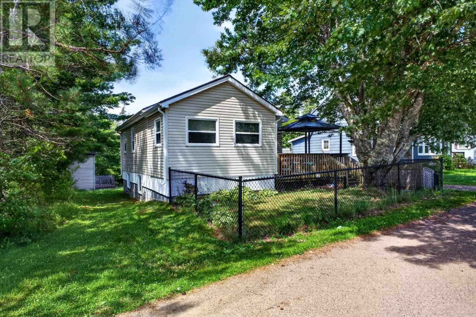 12 Highland Avenue, Brookfield, Nova Scotia  B0N 1C0 - Photo 43 - 202618573