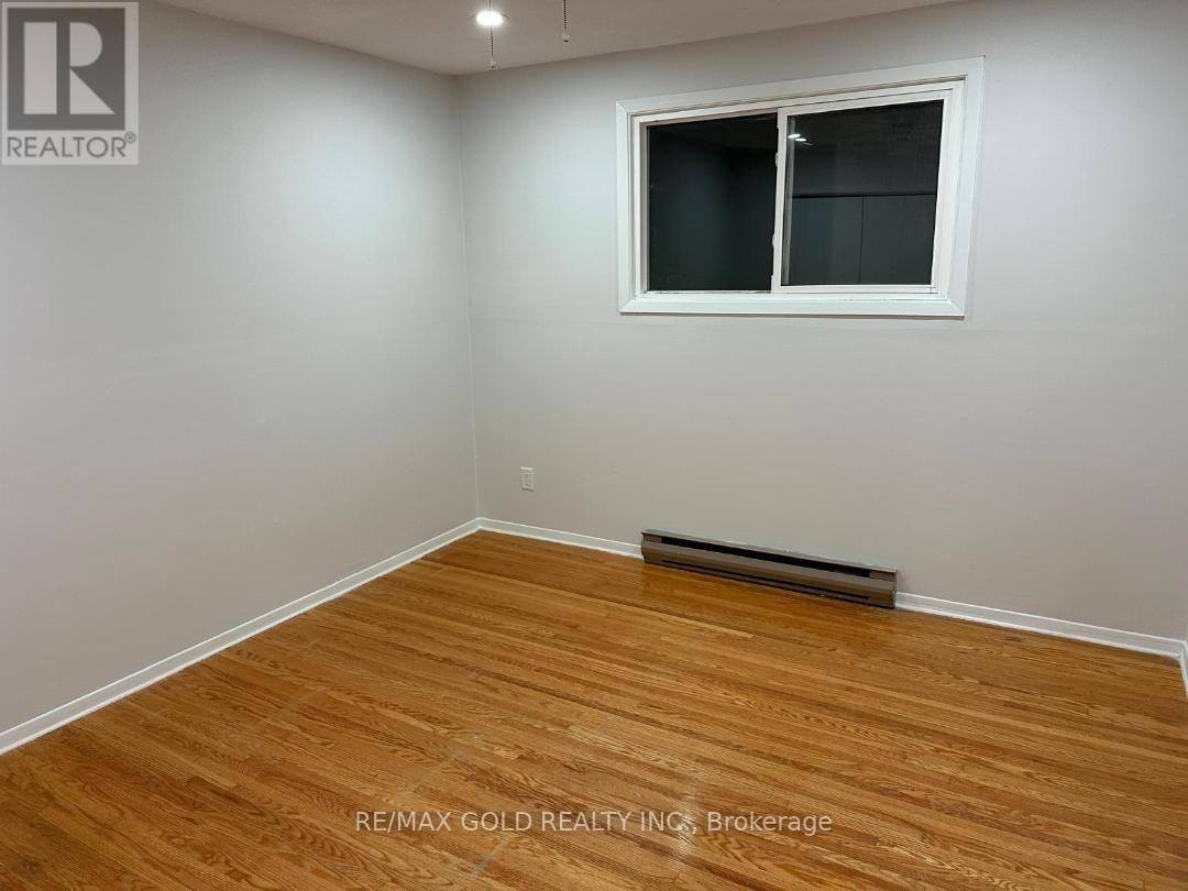 Unit 2 ( Middle ) - 515 Stone Street, Oshawa, Ontario  L1J 1A4 - Photo 20 - E13602032