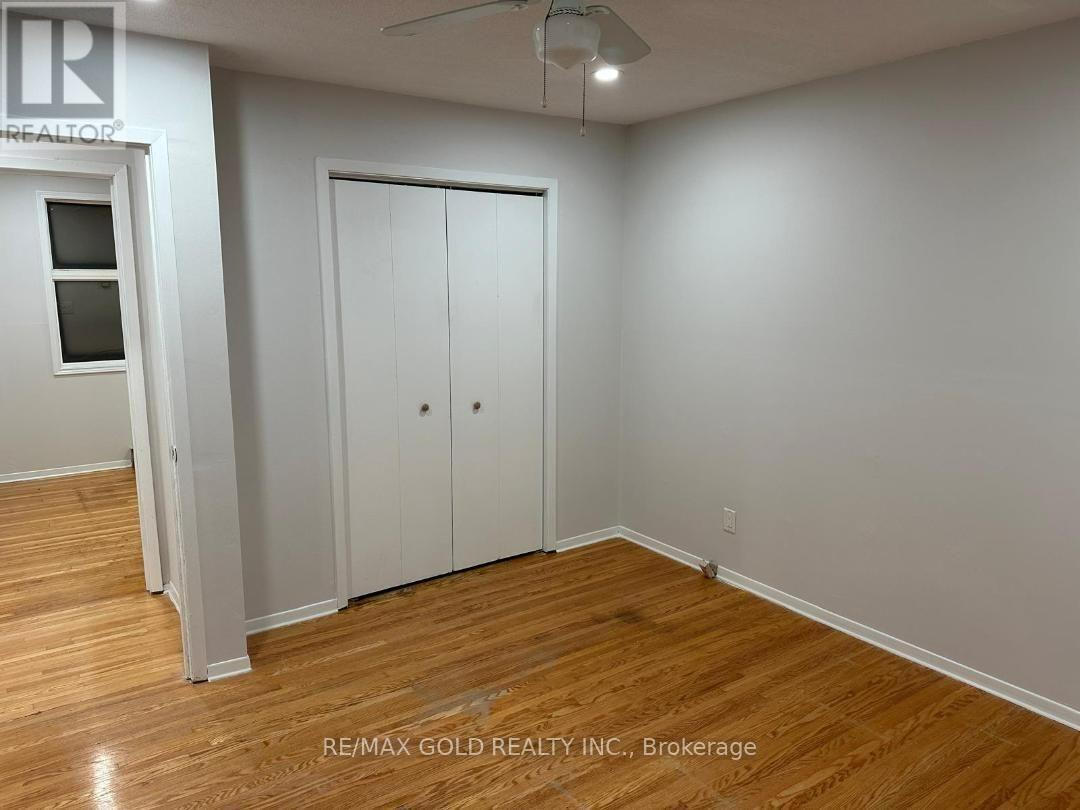 Unit 2 ( Middle ) - 515 Stone Street, Oshawa, Ontario  L1J 1A4 - Photo 21 - E13602032