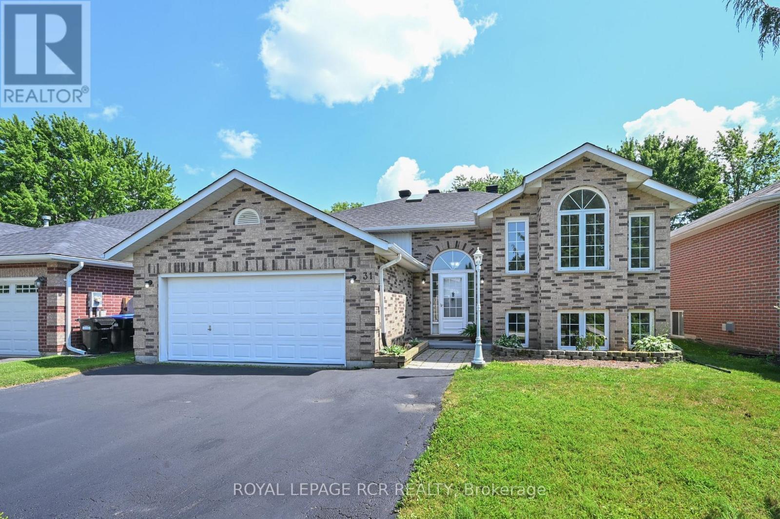 31 English Drive, New Tecumseth, Ontario  L0G 1A0 - Photo 2 - N13602020