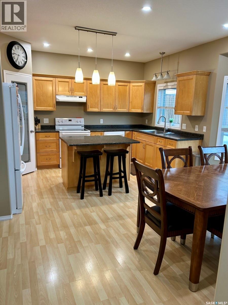 418 Crystal Crescent, Warman, Saskatchewan  S0K 0A1 - Photo 11 - SK043600