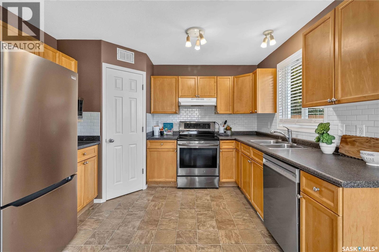 326 Denham Court, Saskatoon, Saskatchewan  S7R 1E5 - Photo 16 - SK043586
