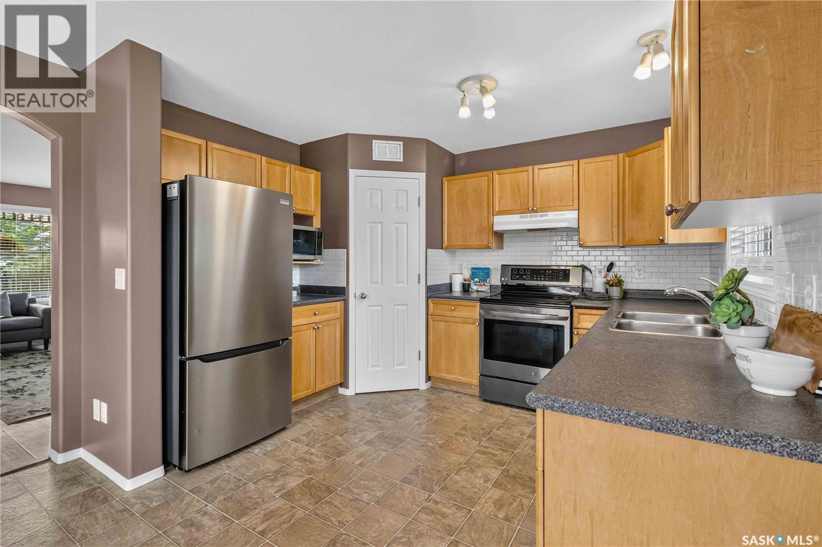 326 Denham Court, Saskatoon, Saskatchewan  S7R 1E5 - Photo 18 - SK043586