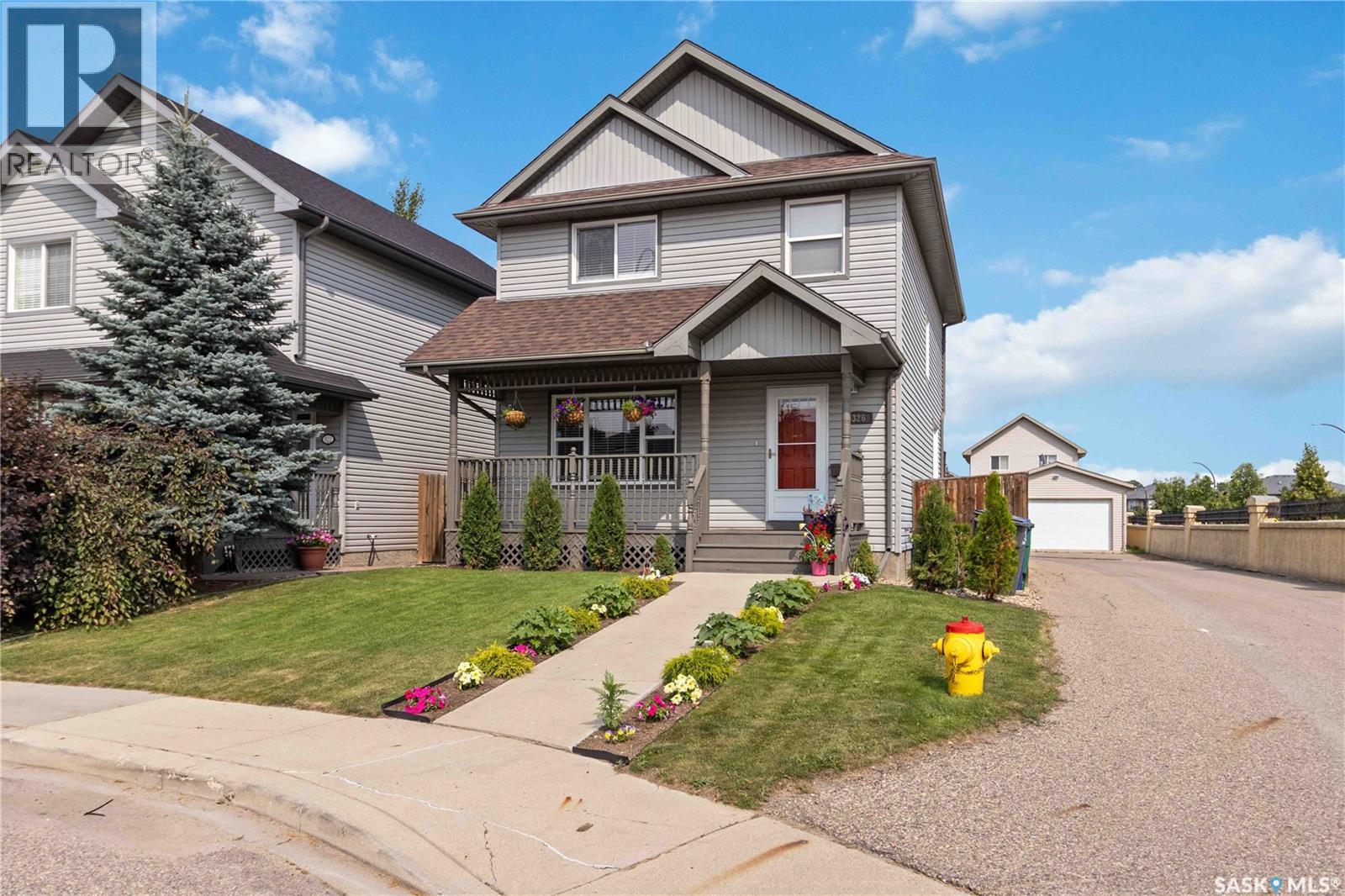 326 Denham Court, Saskatoon, Saskatchewan  S7R 1E5 - Photo 3 - SK043586