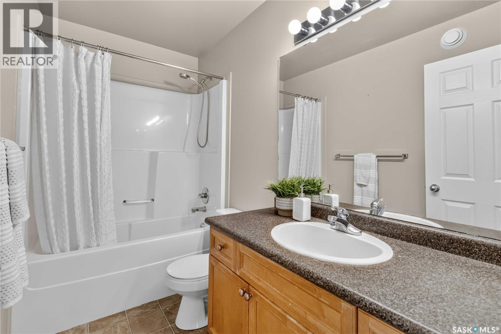 326 Denham Court, Saskatoon, Saskatchewan  S7R 1E5 - Photo 30 - SK043586