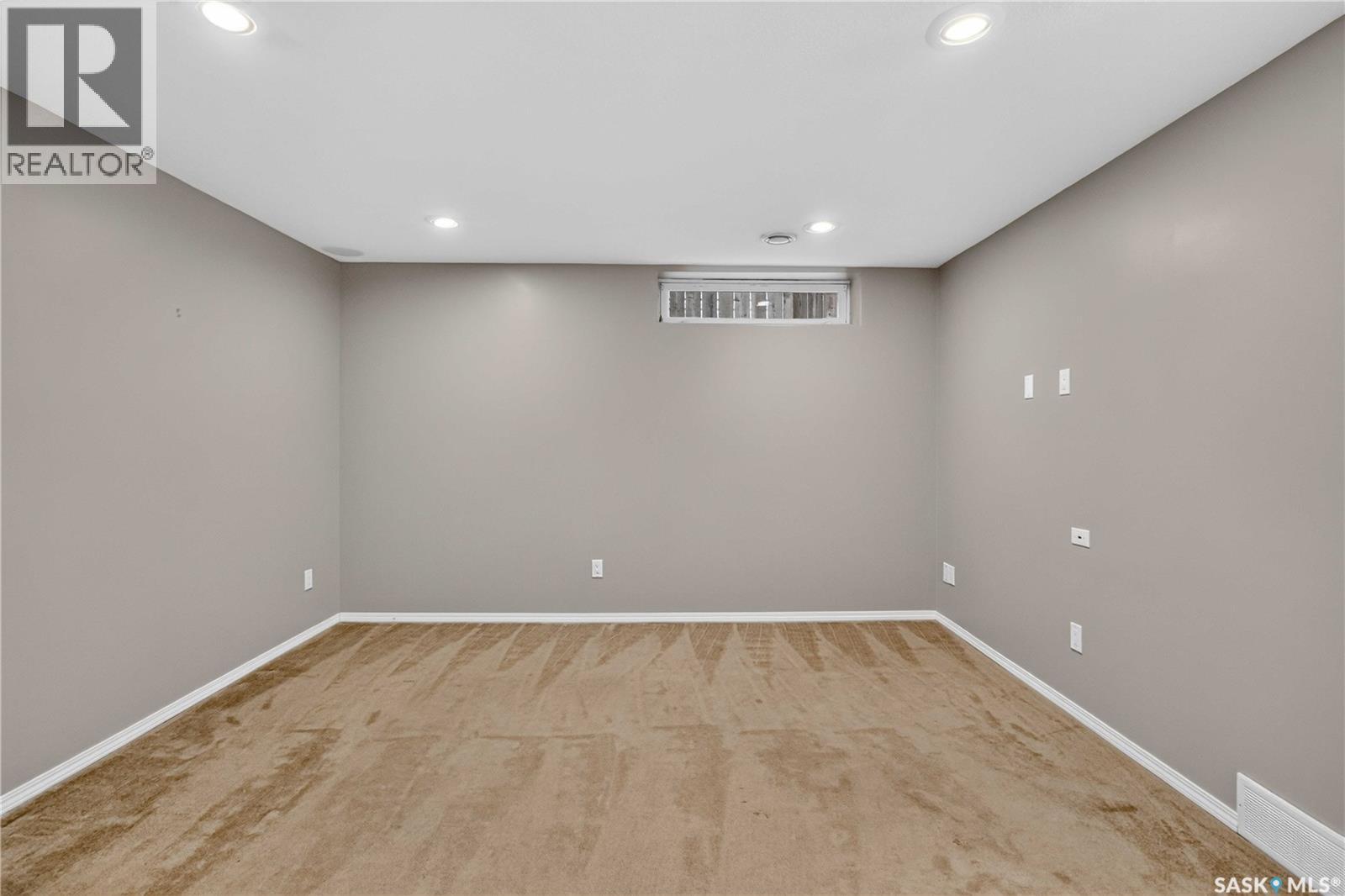 326 Denham Court, Saskatoon, Saskatchewan  S7R 1E5 - Photo 32 - SK043586