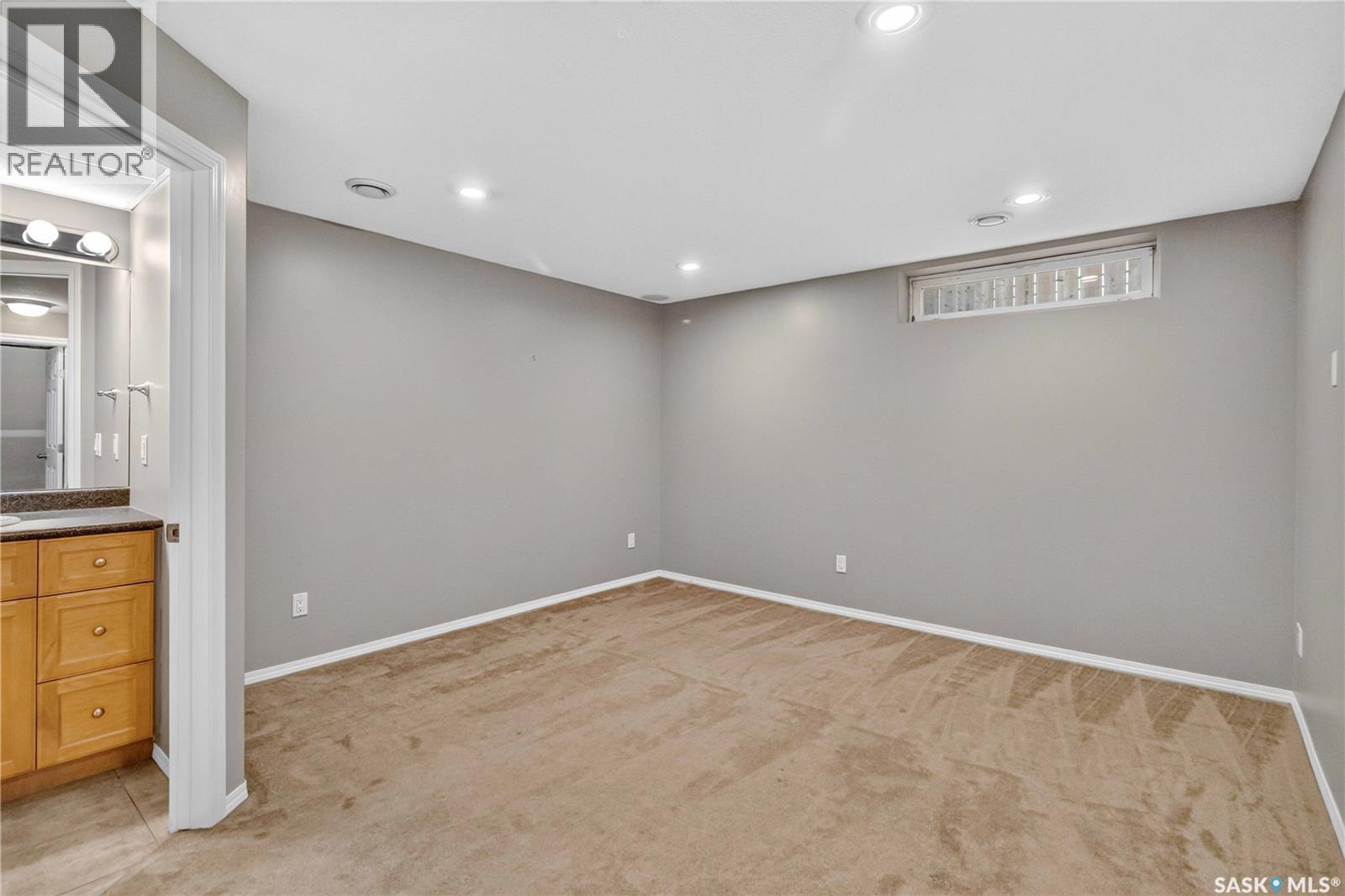 326 Denham Court, Saskatoon, Saskatchewan  S7R 1E5 - Photo 34 - SK043586