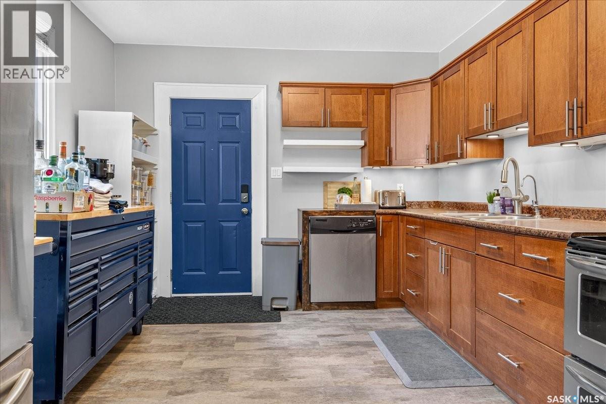 1922 Atkinson Street, Regina, Saskatchewan  S4N 3W5 - Photo 14 - SK043584